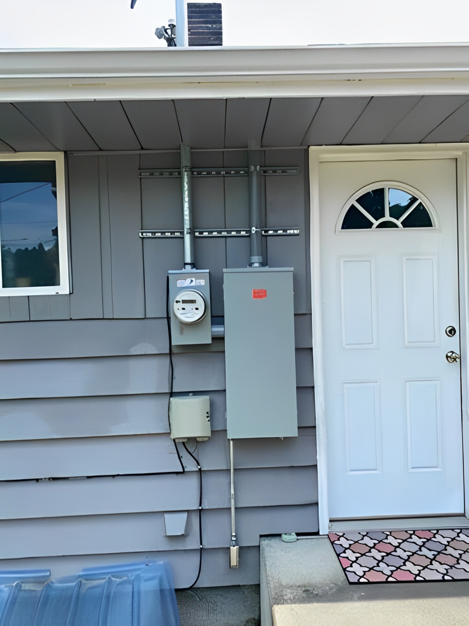Signs Your Electrical Service Panel in Kent Needs an Upgrade